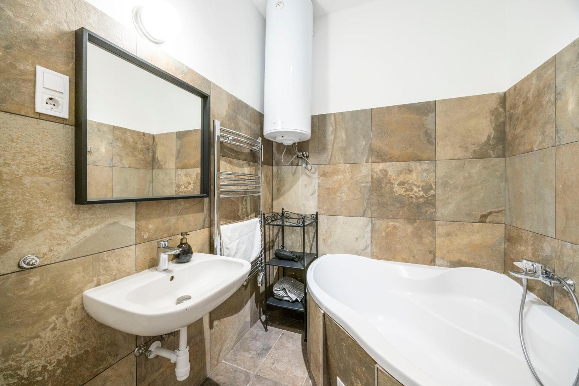 Charming & Cozy In The King Street Lejlighed Budapest